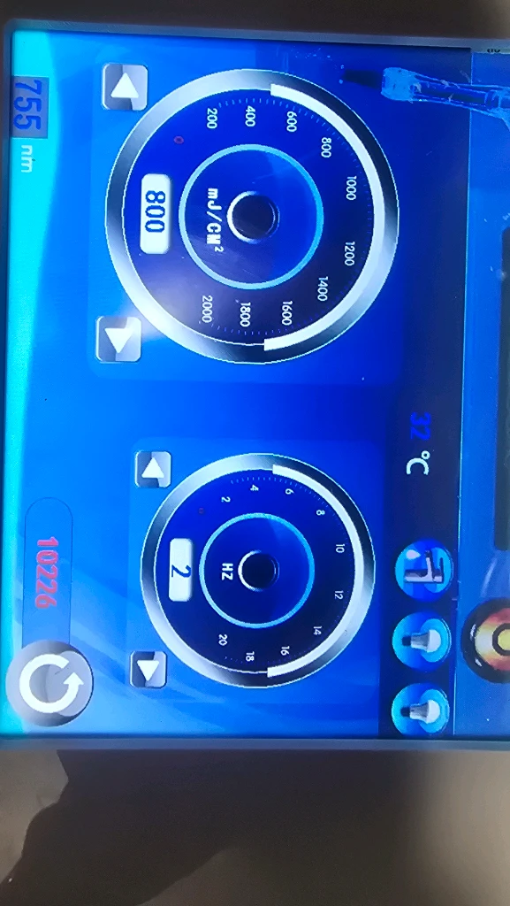 피코초 레이저 세트 이미지