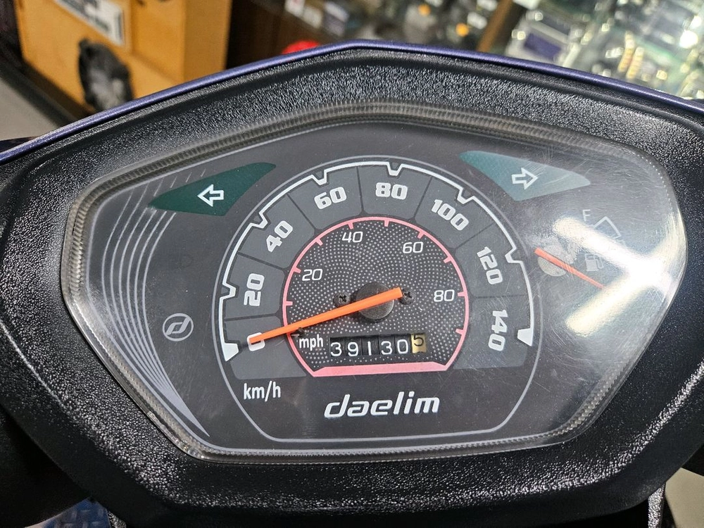 FC125 스쿠터 이미지