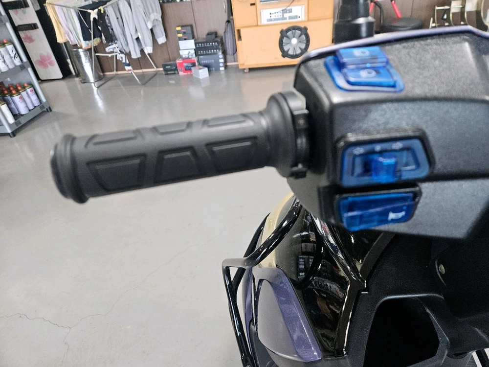 FC125 스쿠터 이미지