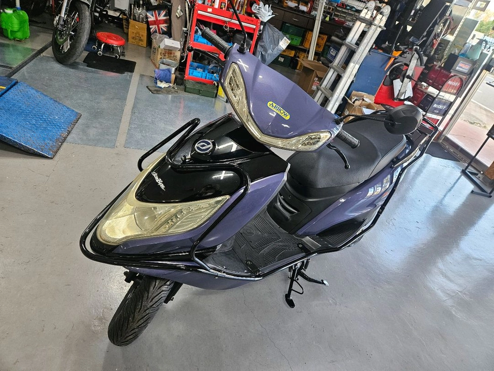 FC125 스쿠터 이미지