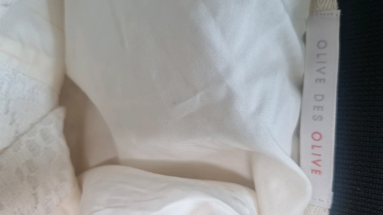 올리브데 올리브 레이스블라우스 이미지