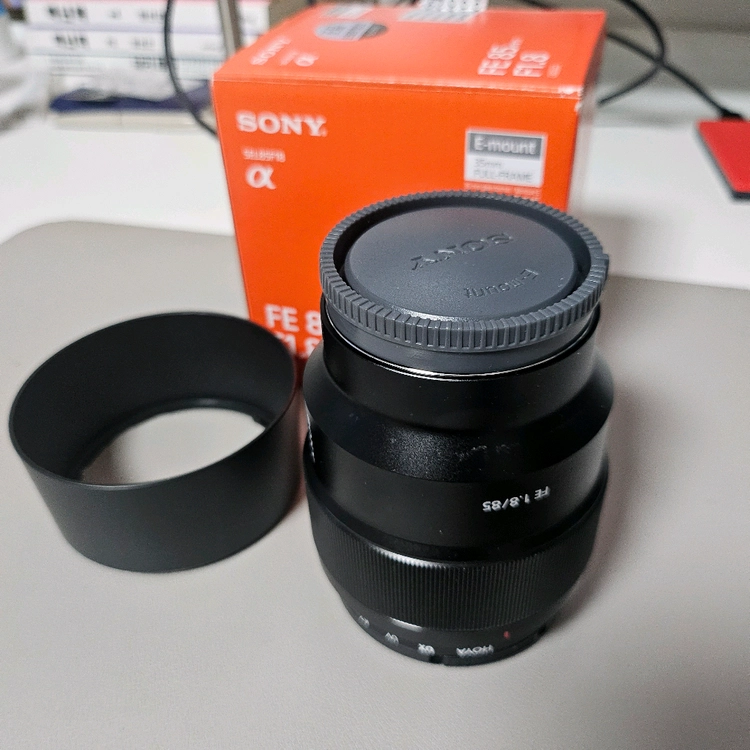 소니 85mm f1.8 이미지