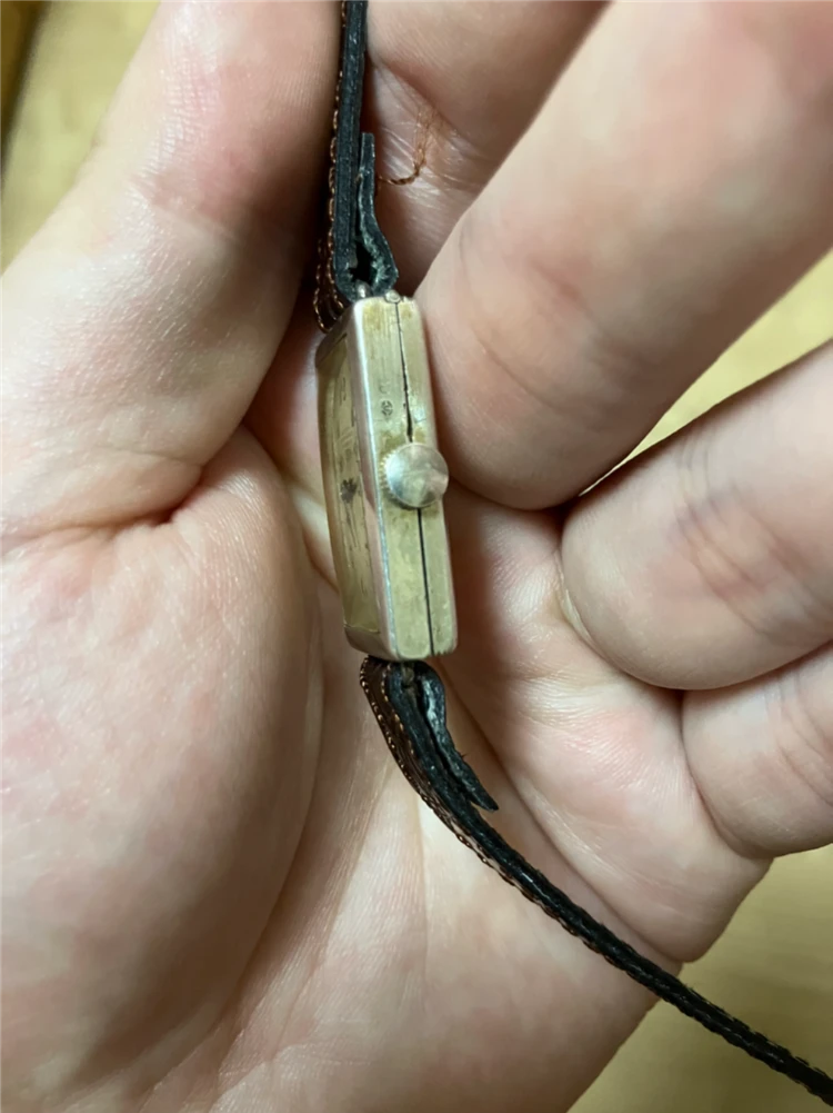 미작동) 빈티지 여성용 초기 goldsmith & silversmiths 수동 은 시계 판매합니다 이미지