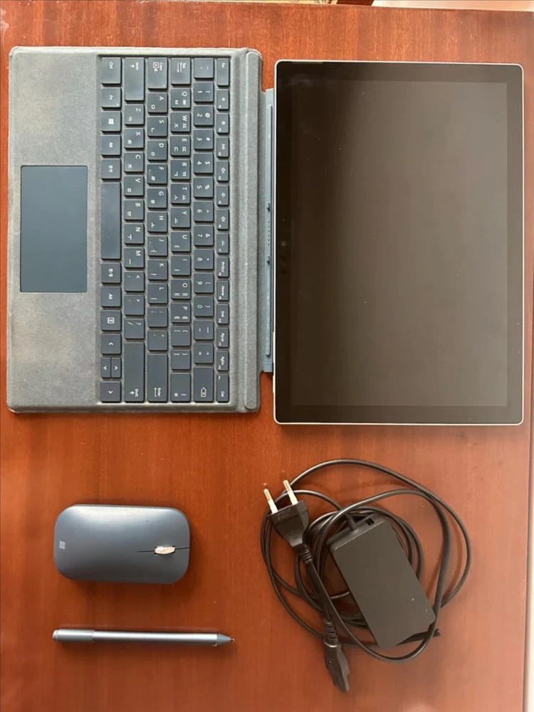마이크로소프트 서피스 프로 6 i5 8GB 256GB 이미지
