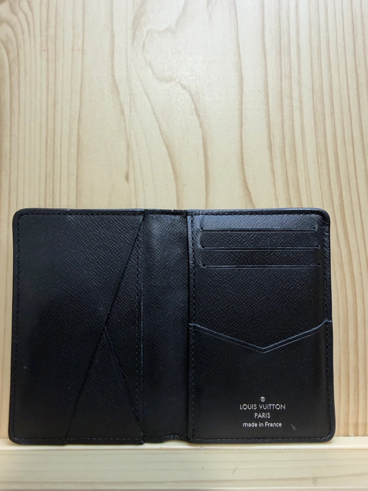 루이비통 타이가 오거나이저 카드지갑 블랙 이미지