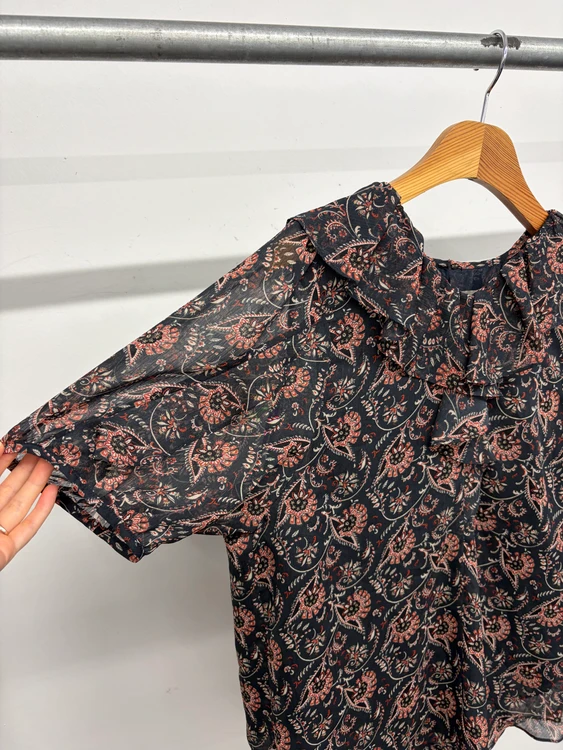 BCBG 러플 쉬폰 블라우스 66 이미지