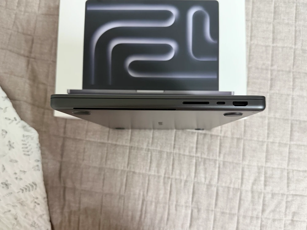 맥북프로 m4pro칩 24GB, 1TB 14인치 스페이스그레이 이미지