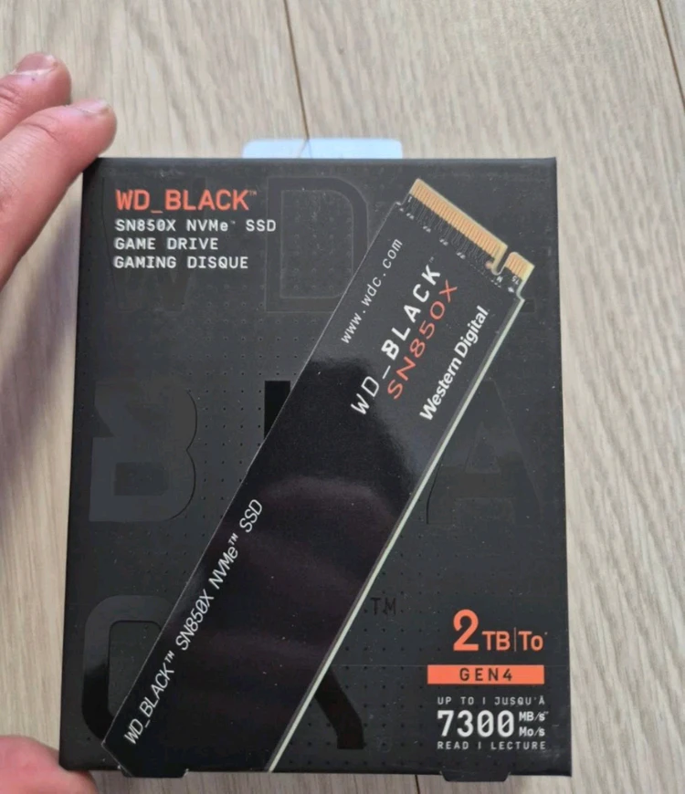 WD Black SN850X 2TB Gen4 NVMe SSD 새제품 - 안심되는 중고거래
