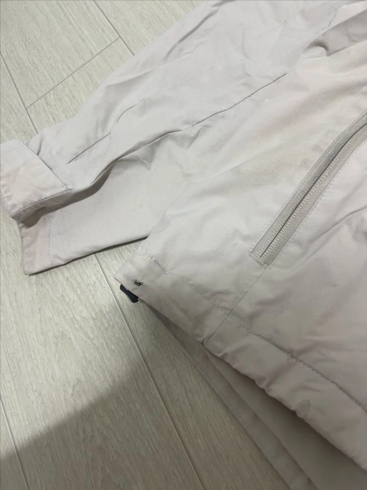 컬럼비아 아이보리 바람막이 자켓 이미지