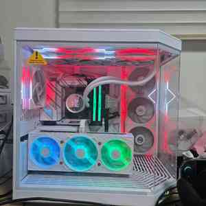 7800X3D / RTX 5080 / 64GB / 2TB / 리안리팬 화이트 끝판왕 게이밍 PC 판매합니다 이미지