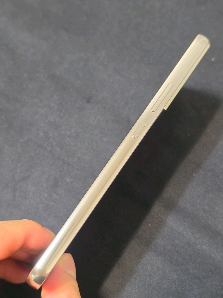 갤럭시 S22 플러스 256gb 자급제 팝니다 이미지