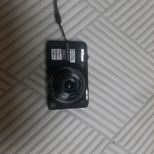 니콘 쿨픽스 Nikon COOLPIX S6400 디지털카메라 이미지