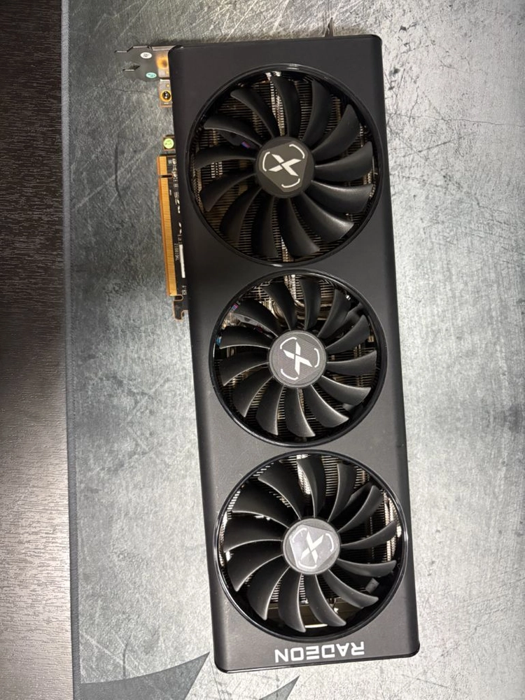 xfx rx 6800 16gb 라데온 그래픽카드 팝니다. 이미지