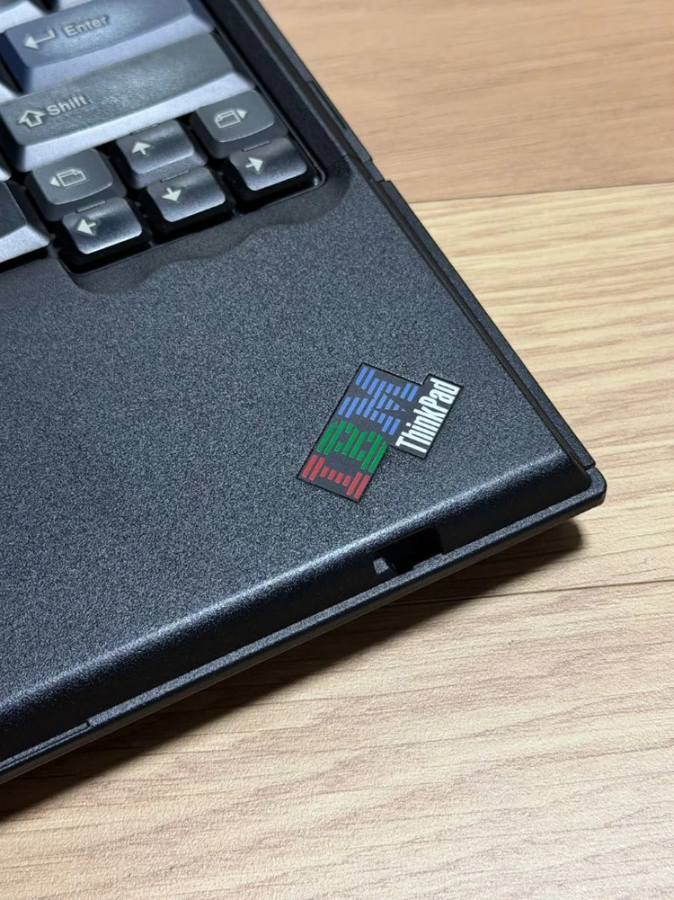 IBM ThinkPad T43 레트로 노트북 / Windows XP / 클래식 씽크패드 이미지