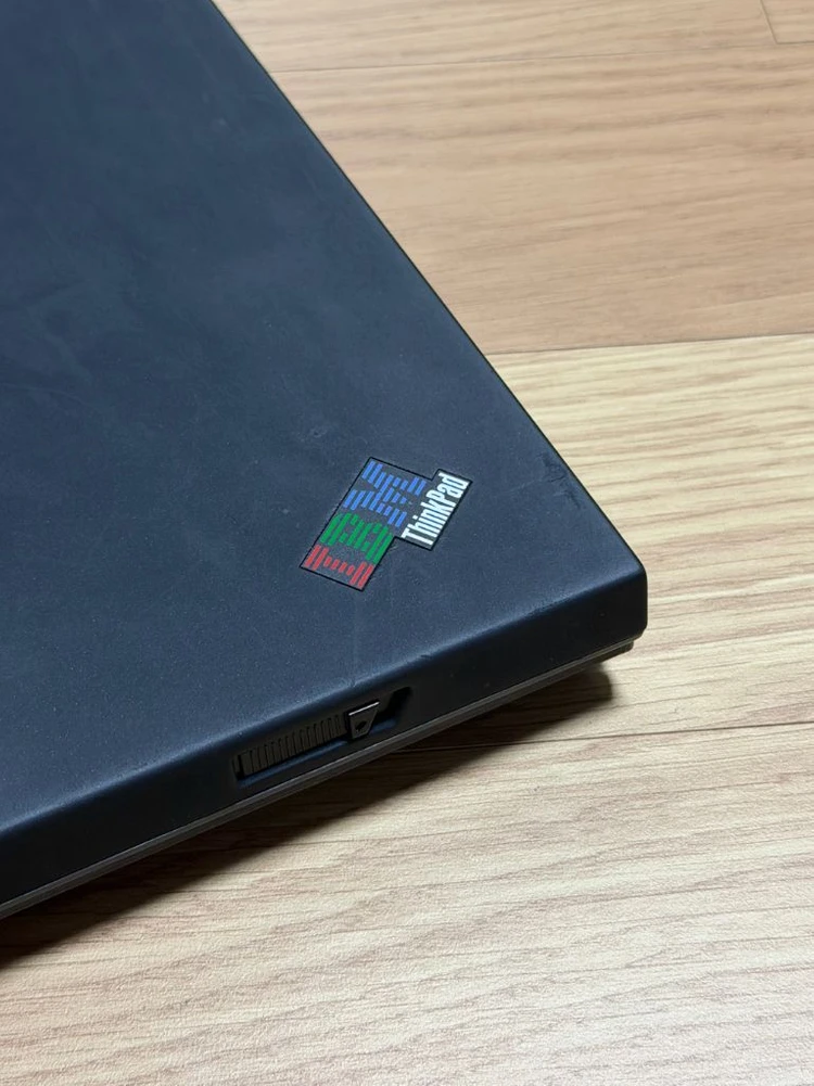 IBM ThinkPad T43 레트로 노트북 / Windows XP / 클래식 씽크패드 이미지