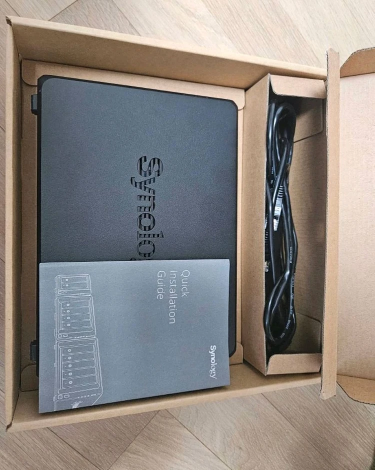 시놀로지나스 720+, 2BAY, 4TB 이미지