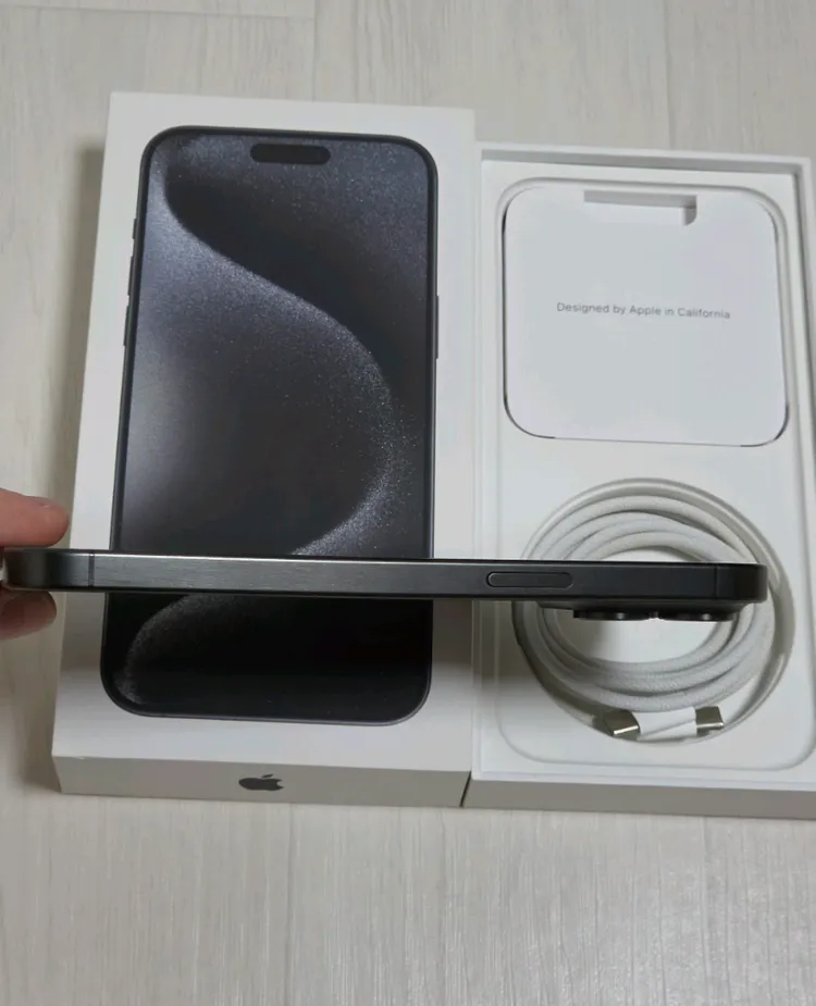 아이폰 15 프로맥스 256GB 이미지