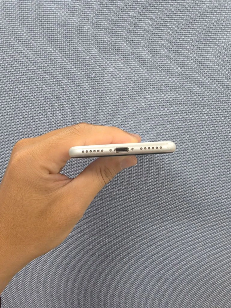 >한정판매< 아이폰SE2 화이트 64GB 이미지