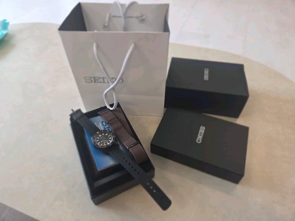 세이코 SPB253J1 블랙 PVD 다이버 시계 이미지