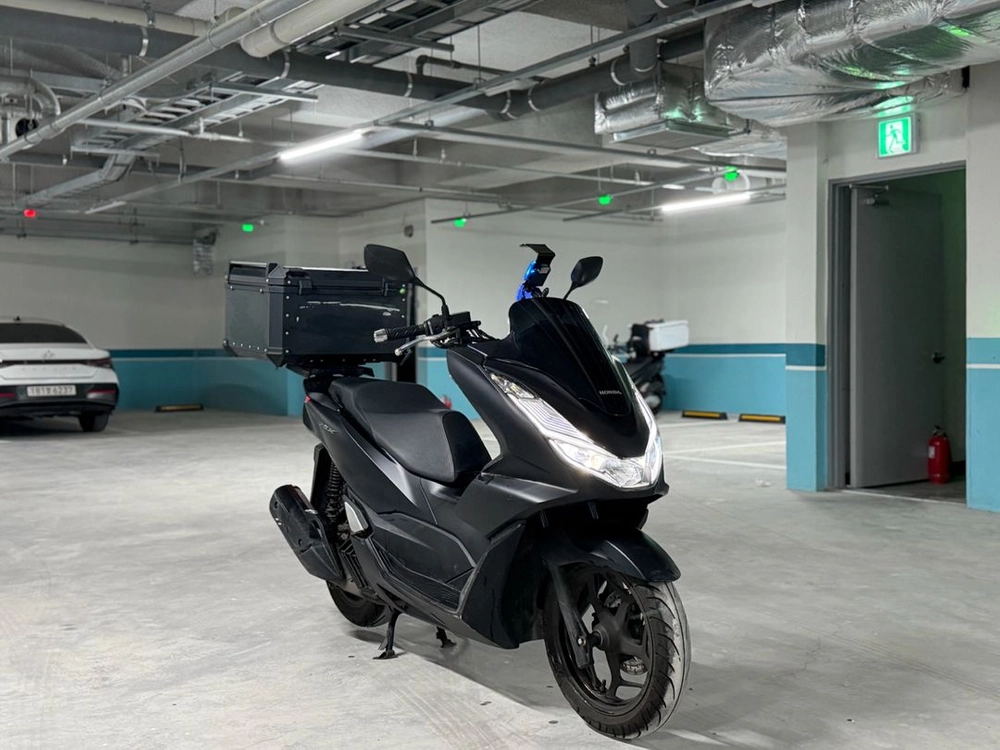 혼다 pcx125 abs 24년식 배달대행풀셋팅 220만원 판매합니다.(nmax,uhr,크루심) 이미지