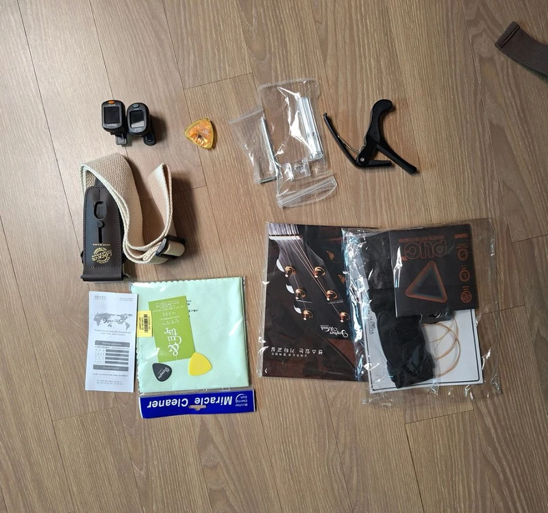 기타 2개 팝니다~ (크래프터 클래식 기타, 고퍼우드 통기타) 이미지