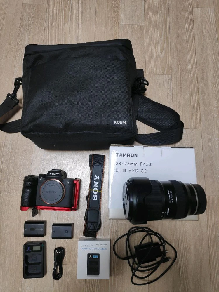 소니 A7M3+탐론 28-75g2 줌 렌즈 팝니다 이미지