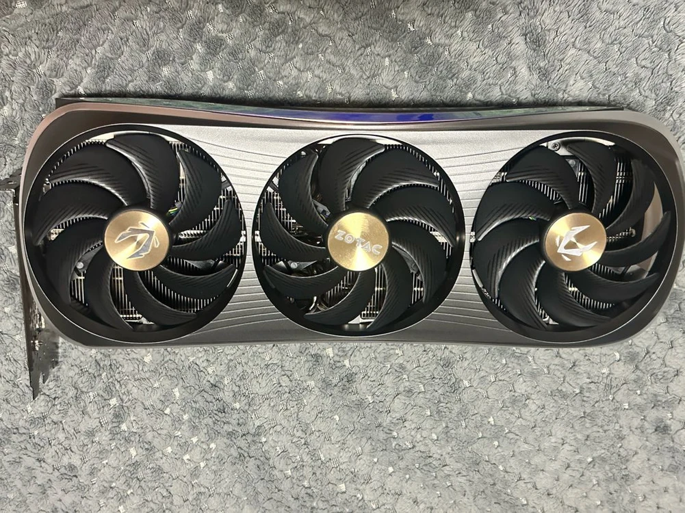 조탁 RTX 4090 그래픽카드 이미지