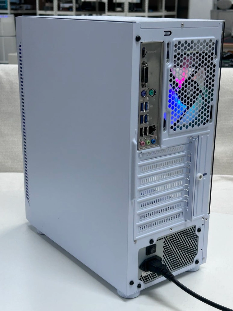 화이트 가성비PC 라이젠5 3000G 16GB SSD240GB 사무용 컴퓨터 데스크탑 이미지