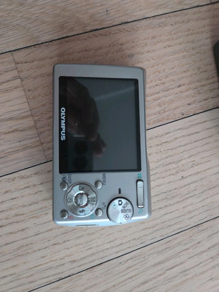 디지털카메라 올림푸스 MU810 이미지