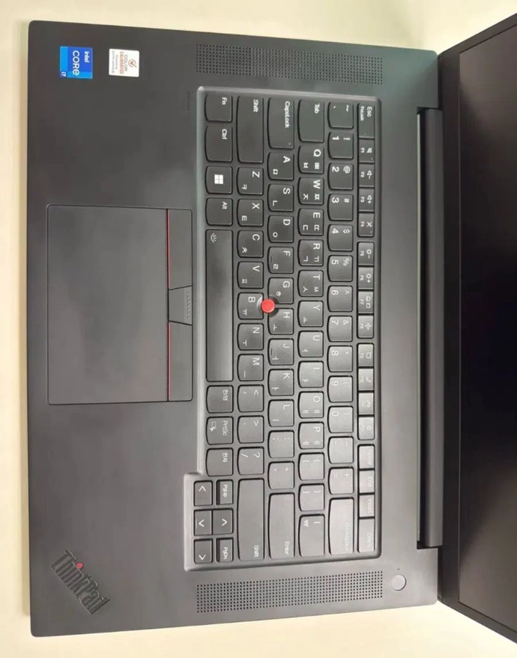 Lenovo ThinkPad X1 Extreme Gen 5 고성능 워크스테이션 이미지