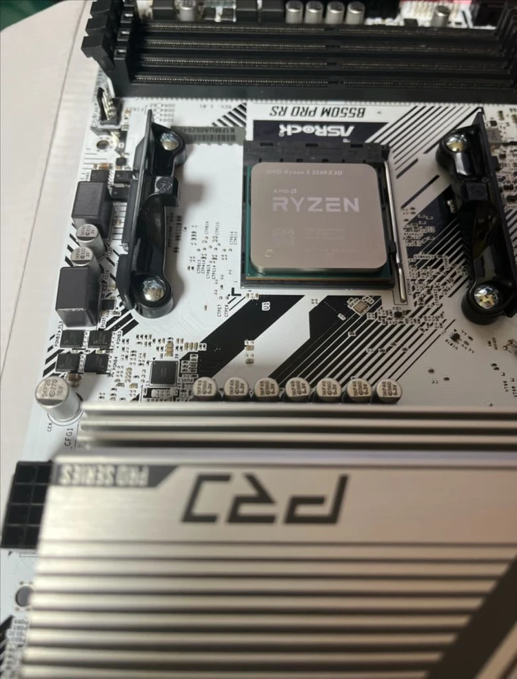 라이젠 5500x3d + (풀박) 애즈락 b550m pro rs 세트 (택포함) 이미지
