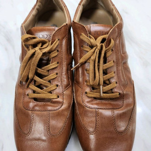 TODS 토즈 남성 가죽 스니커즈 신발275 루이비통 샤넬 구찌 펜디 프라다 에르메스 디올 버버리 톰브라운 몽클레어 이미지