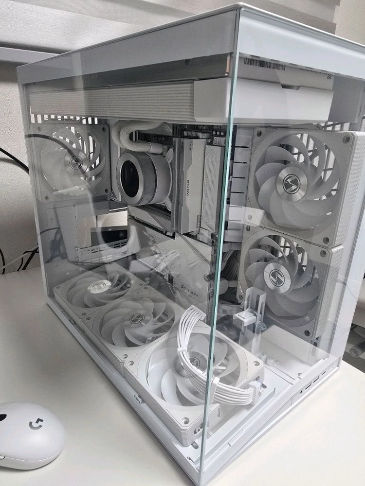 9800x3d 리안리 반본체 팝니다 - 안심되는 중고거래