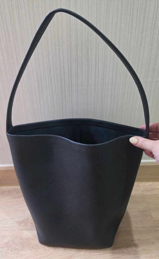 가격저렴 새상품 소가죽원통가방 소가죽파크백 보부상가방 원통백 올드머니룩 이미지