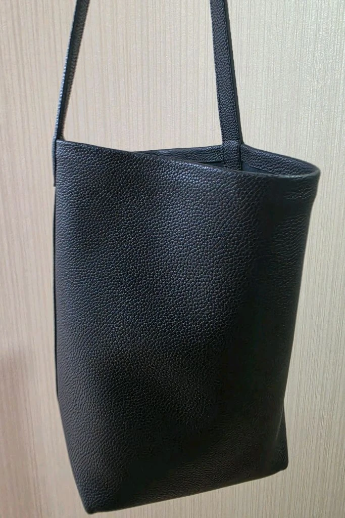 가격저렴 새상품 소가죽원통가방 소가죽파크백 보부상가방 원통백 올드머니룩 이미지