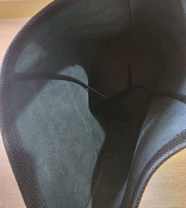 가격저렴 새상품 소가죽원통가방 소가죽파크백 보부상가방 원통백 올드머니룩 이미지