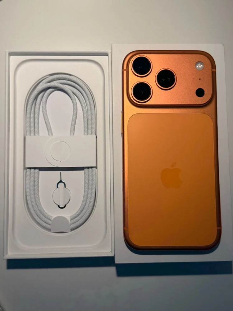아이폰17pro 오렌지 512GB - 안심되는 중고거래