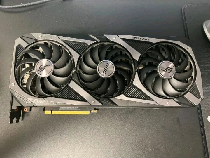 ASUS RTX 3090 24GB ROG STRIX 그래픽카드 판매합니다 - 안심되는 중고거래