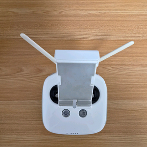 DJI Phantom 4 Pro V2 팬텀4 조종기 GL300L 이미지