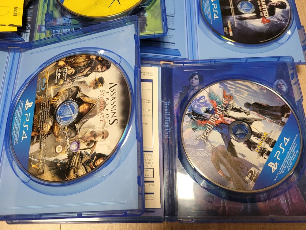 ps4 게임 4개 4만원. 일괄 팔아여. 이미지