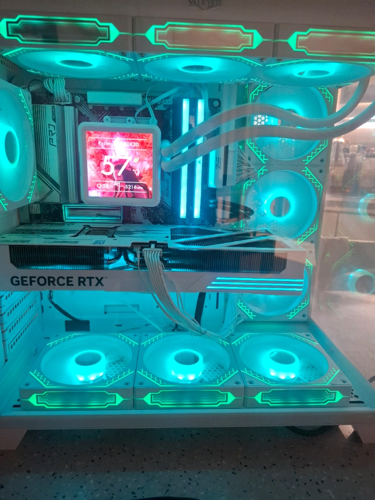 9800x3d,5070TI, 1TB, 32g 게이밍 컴퓨터 - 안심되는 중고거래