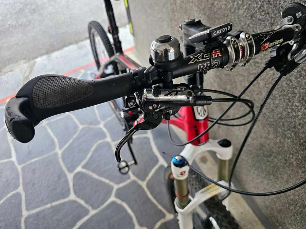 트렉 8500 MTB 자전거 17.5인치 XT30단 이미지