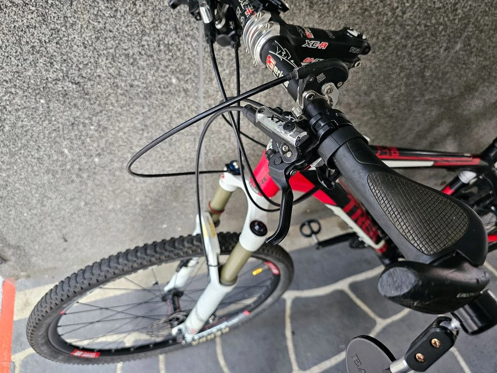 트렉 8500 MTB 자전거 17.5인치 XT30단 이미지