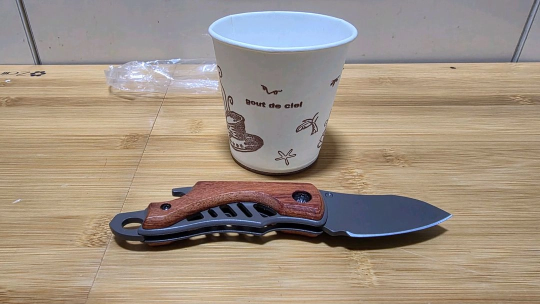 새상품) 등산, 캠핑, 낚시, 여행용 미니 폴딩 나이프 이미지