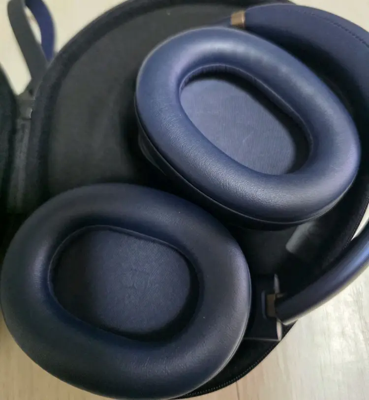 jbl tour m3 헤드셋 헤드폰 이미지