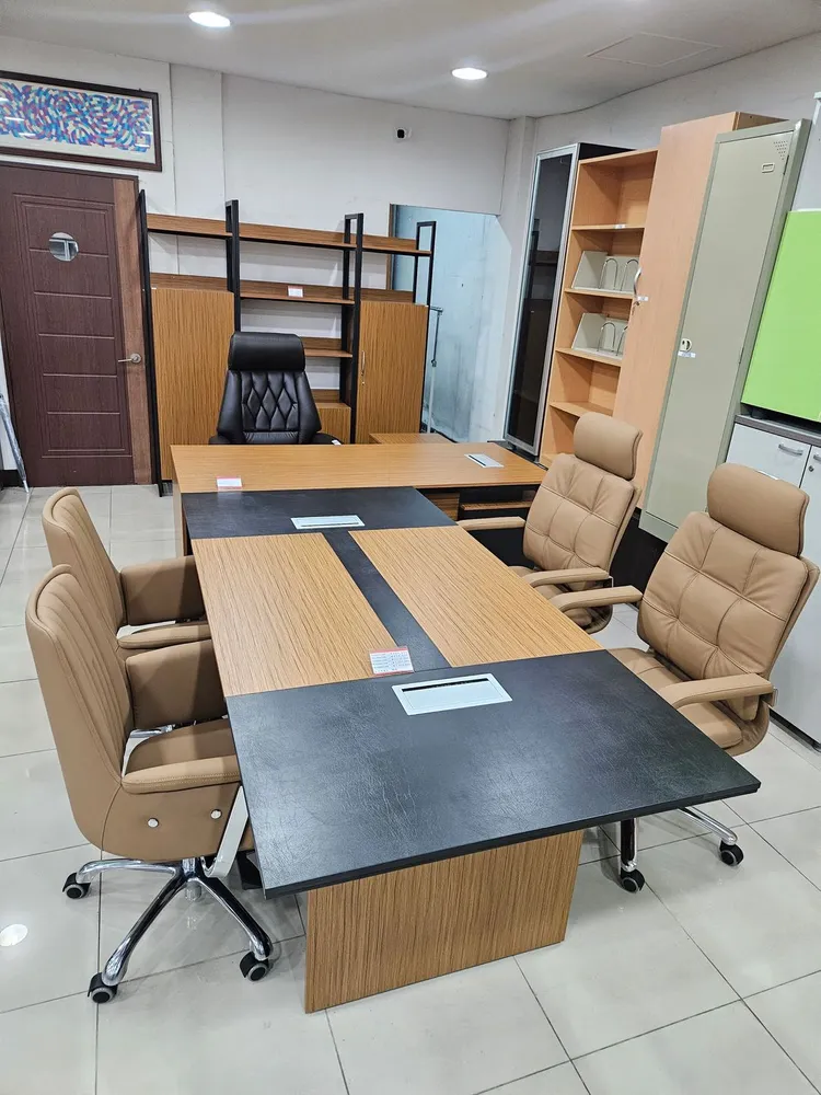중고 사무실책상 의자 수납장 중역용 책장 의자 테이블 사무용가구 02-3482-3633 이미지