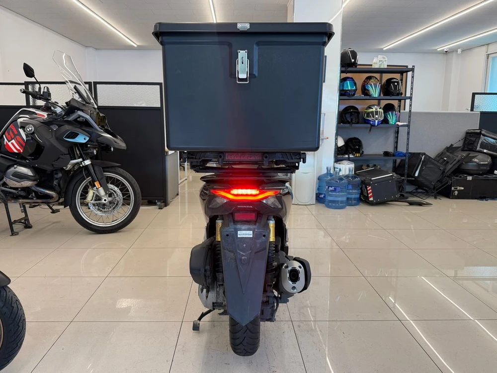 25년식 PCX125 / 43,XXXkm / 배달세팅완료 차량 판매합니다 이미지