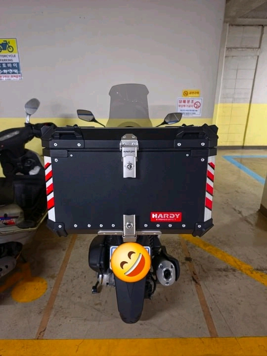 21년식 pcx125 abs 화이트 팝니다. 이미지