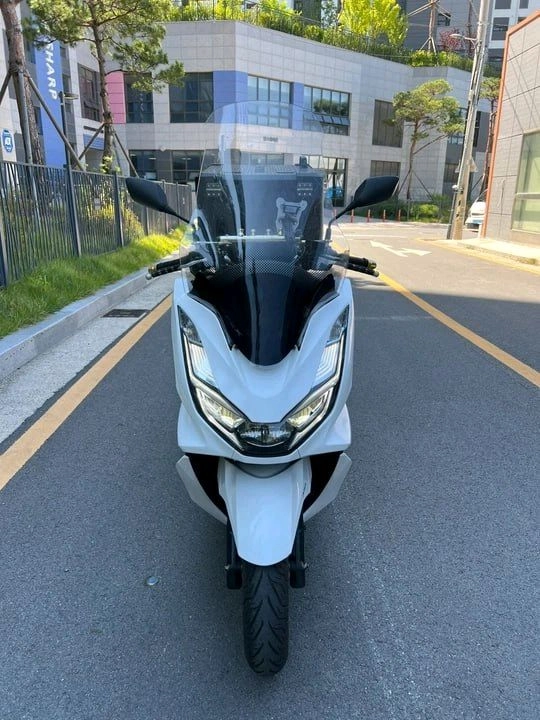 2022년 혼다 PCX 125 화이트 배달셋팅 상태굿 - 안심되는 중고거래