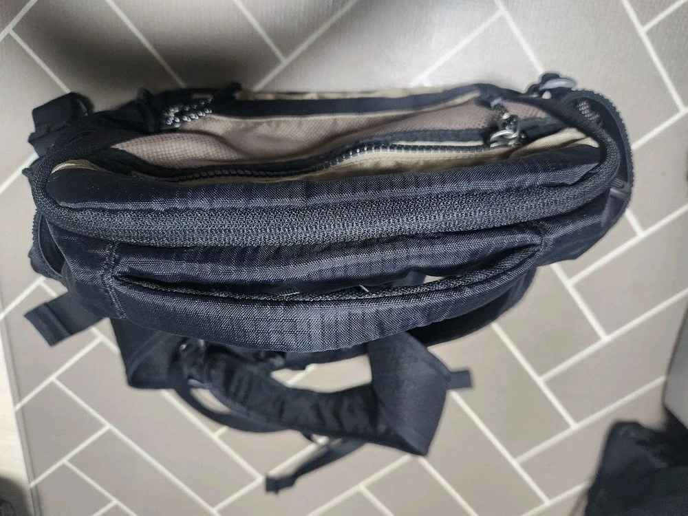 네파 힘색 슬링백 제임스9 이미지